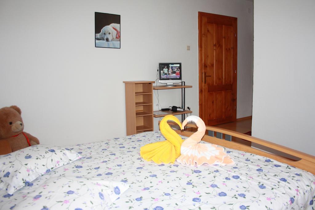 Pensiunea Claudiu Caransebeş Extérieur photo