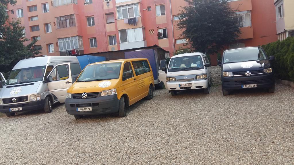 Pensiunea Claudiu Caransebeş Extérieur photo